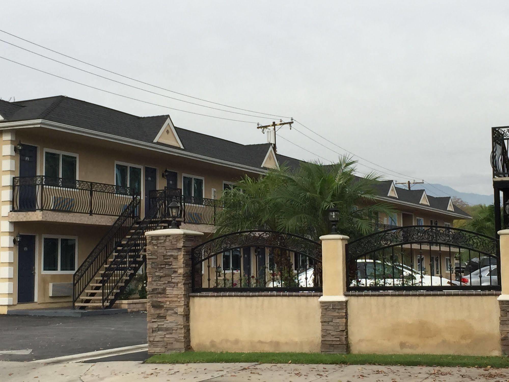 Walnut Inn & Suites เวสต์โควีนา ภายนอก รูปภาพ